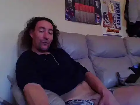 slick tee online show from 02/04/25, 03:26