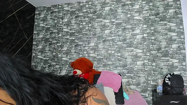 HeidyWillss online show from 12/20/25, 07:43