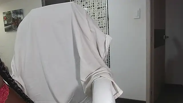 Snapshot of DanielaDuff chatting on 02/05/25, 03:20 DanielaDuff online show from 02/05/25, 03:20
