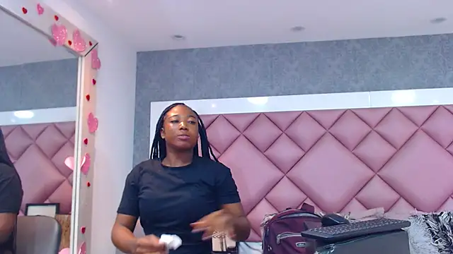 DanielaDuff online show from 03/22/26, 07:39