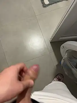 Snapshot of Vld121 chatting on 03/03/25, 08:11 Vld121 online show from 03/03/25, 08:11