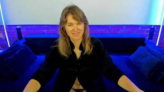 Snapshot of Anabell_xxx chatting on 10/12/25, 06:01 Anabell xxx online show from 10/12/25, 06:01