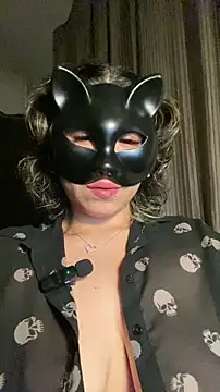 nenalayla online show from 02/19/26, 06:04