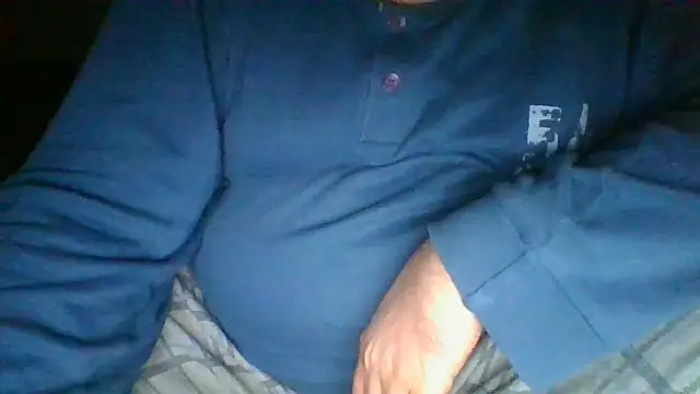 Snapshot of Anderrust chatting on 03/07/25, 02:25 Anderrust online show from 03/07/25, 02:25