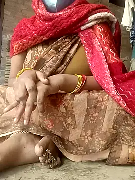 Snapshot of Lattika-Bhabhi chatting on 01/04/25, 11:00 Lattika-Bhabhi online show from 01/04/25, 11:00