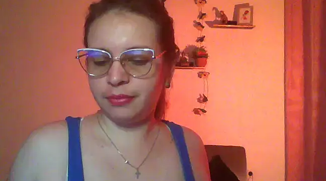 lorenitabella online show from 02/12/25, 05:47