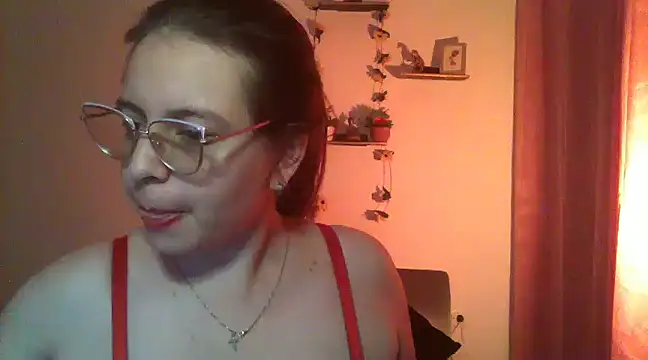 lorenitabella online show from 02/15/25, 07:49