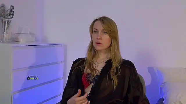 Fallinlove1 online show from 02/25/25, 08:09