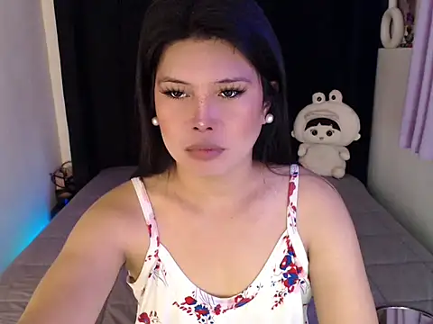 Snapshot of Angelic_Fuckerxxx chatting on 02/18/26, 06:42 Angelic Fuckerxxx online show from 02/18/26, 06:42