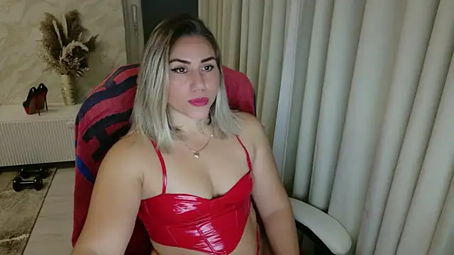 Snapshot of Annyfit4you chatting on 10/19/25, 01:17 Annyfit4you online show from 10/19/25, 01:17