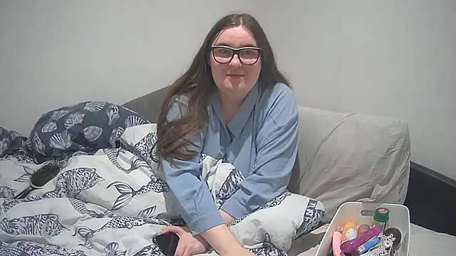 Rebecca Summer online show from 12/31/24, 09:31