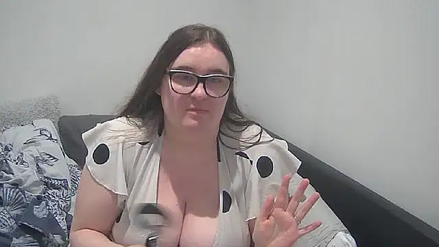 Rebecca Summer online show from 01/14/25, 03:26