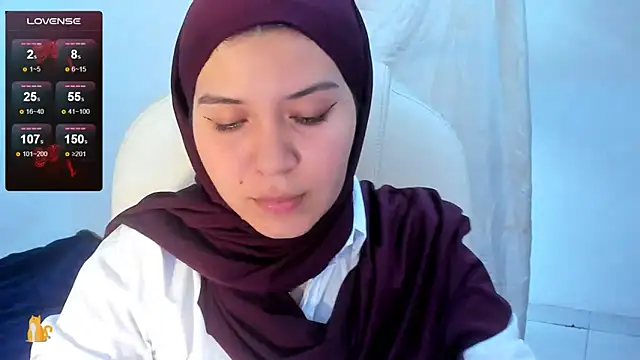 MatchedEyebrow online show from 02/03/25, 08:57