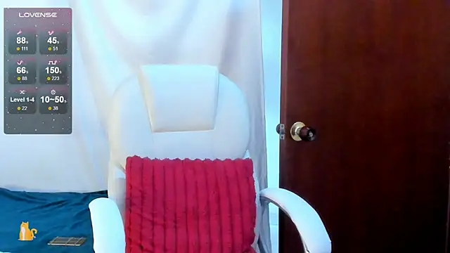 MatchedEyebrow online show from 03/18/25, 09:43