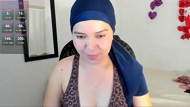 Snapshot of MatchedEyebrow chatting on 05/15/26, 08:49 MatchedEyebrow online show from 05/15/26, 08:49