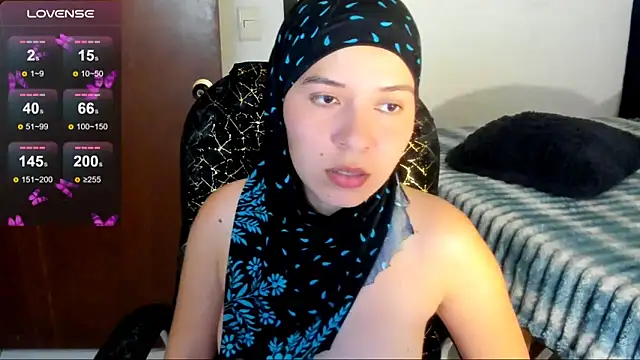 Snapshot of MatchedEyebrow chatting on 06/05/26, 09:42 MatchedEyebrow online show from 06/05/26, 09:42