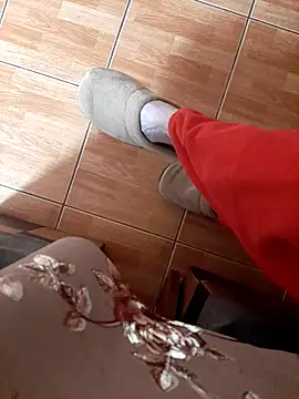 feet toes online show from 11/20/25, 06:57