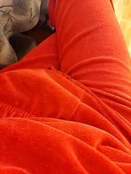 feet toes online show from 04/06/26, 05:30