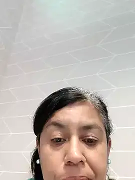 Molly newman6 online show from 10/14/25, 03:02