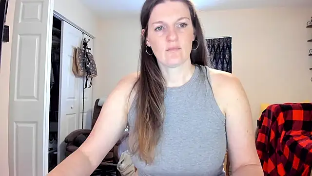 Snapshot of Kelly_Carolina chatting on 12/15/24, 02:16 Kelly Carolina online show from 12/15/24, 02:16