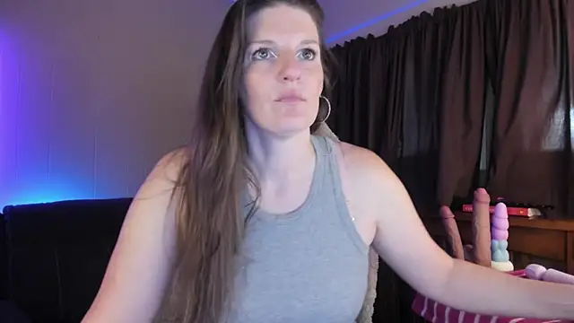 Snapshot of Kelly_Carolina chatting on 10/12/25, 12:04 Kelly Carolina online show from 10/12/25, 12:04