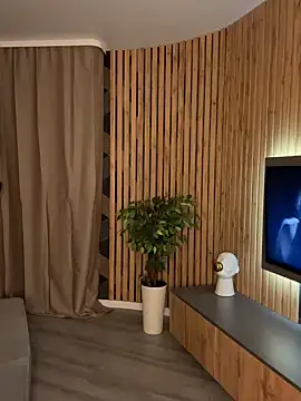 Camilla Railian online show from 01/25/25, 07:39