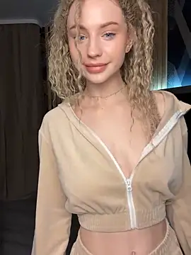 Camilla Railian online show from 01/30/25, 06:10