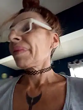 FrozenWaffle online show from 02/25/26, 03:10