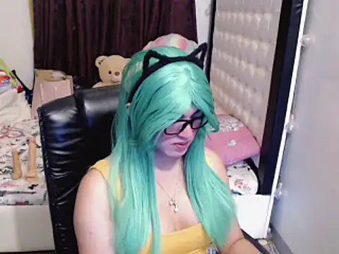 Snapshot of Goddess_Sarah chatting on 02/18/25, 02:16 Goddess Sarah online show from 02/18/25, 02:16