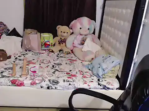 Snapshot of Goddess_Sarah chatting on 03/02/25, 11:29 Goddess Sarah online show from 03/02/25, 11:29