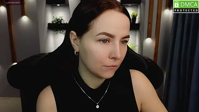 Snapshot of Mira_Mermayd chatting on 02/02/25, 01:02 Mira Mermayd online show from 02/02/25, 01:02