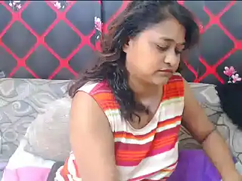 indian glitter online show from 03/08/25, 08:22