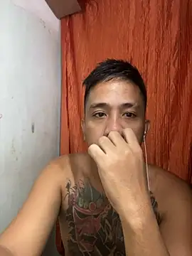 Snapshot of Thyler08 chatting on 03/20/25, 06:08 Thyler08 online show from 03/20/25, 06:08