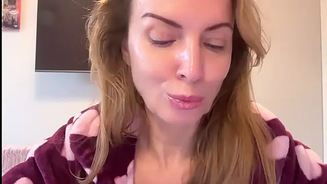 RachellAmazing online show from 02/06/25, 09:53