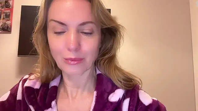 RachellAmazing online show from 02/14/25, 06:23