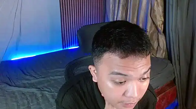 Snapshot of xsweetasian69x chatting on 01/17/25, 04:57 xsweetasian69x online show from 01/17/25, 04:57