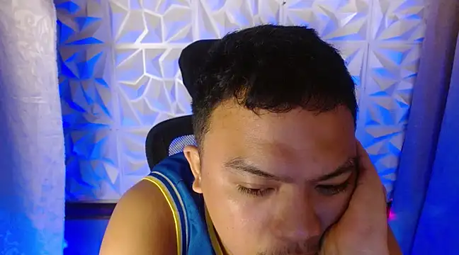 Snapshot of xsweetasian69x chatting on 03/21/25, 02:40 xsweetasian69x online show from 03/21/25, 02:40