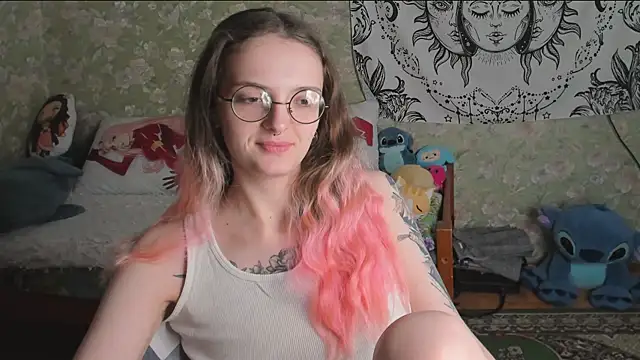 Snapshot of Cutie_Adelia chatting on 05/10/26, 05:56 Cutie Adelia online show from 05/10/26, 05:56
