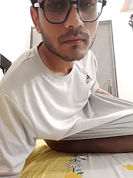 alex78265 online show from 11/16/25, 12:33