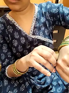 Diya 143 online show from 11/10/25, 08:13