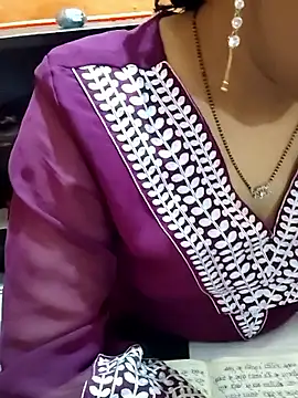 Diya 143 online show from 04/05/26, 04:37