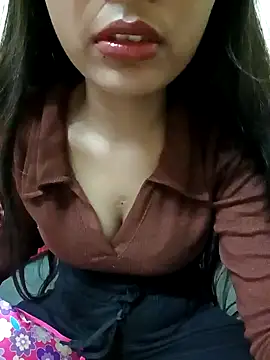Snapshot of Nupur_69 chatting on 12/24/24, 09:22 Nupur 69 online show from 12/24/24, 09:22