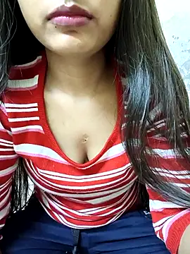 Snapshot of Nupur_69 chatting on 02/17/25, 08:15 Nupur 69 online show from 02/17/25, 08:15