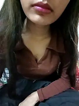 Snapshot of Nupur_69 chatting on 03/03/25, 12:59 Nupur 69 online show from 03/03/25, 12:59