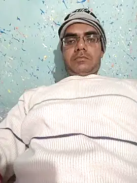 Snapshot of ajayraj0000 chatting on 12/05/25, 07:32 ajayraj0000 online show from 12/05/25, 07:32