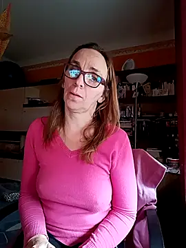 Dettybitch40 online show from 10/27/25, 08:07