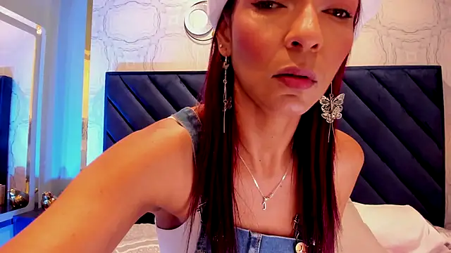 HannaPetit online show from 11/01/25, 07:16