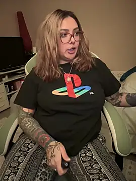 Snapshot of nativepumpkin95 chatting on 01/15/25, 08:41 nativepumpkin95 online show from 01/15/25, 08:41