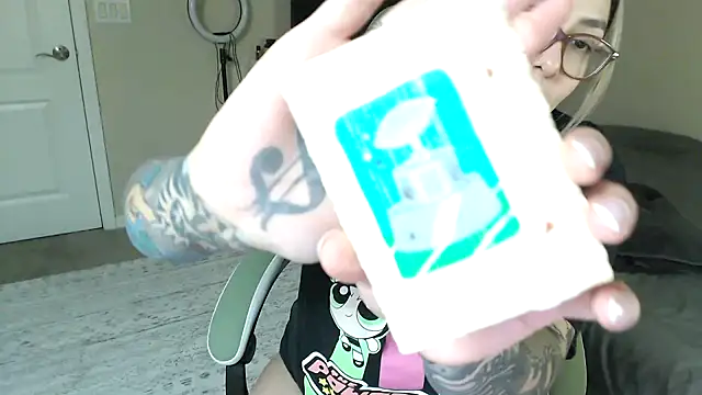 Snapshot of nativepumpkin95 chatting on 01/21/25, 04:54 nativepumpkin95 online show from 01/21/25, 04:54