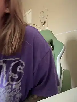 Snapshot of nativepumpkin95 chatting on 01/25/25, 06:57 nativepumpkin95 online show from 01/25/25, 06:57